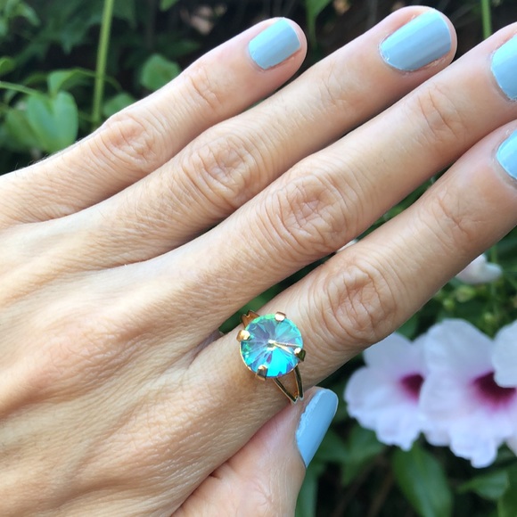 Violet Aurora Borealis Rivoli Crystal Ring - Picture 4 of 14
